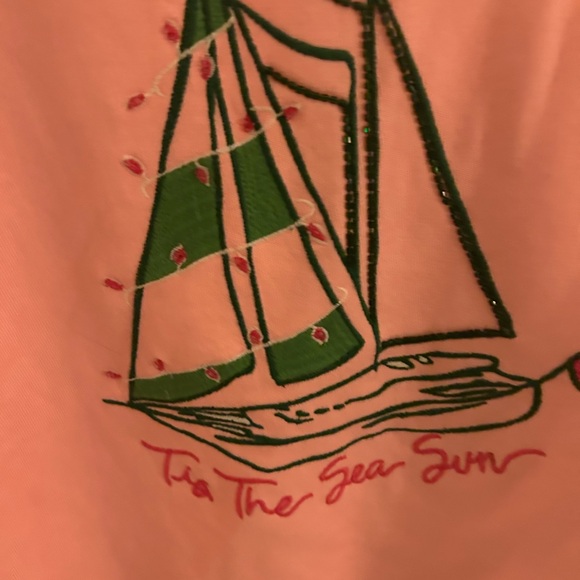 NWOT LILLY PULITZER sweatshirt. - Picture 8 of 16